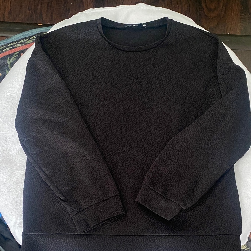 Zara Women's Black Textured Sweatshirt